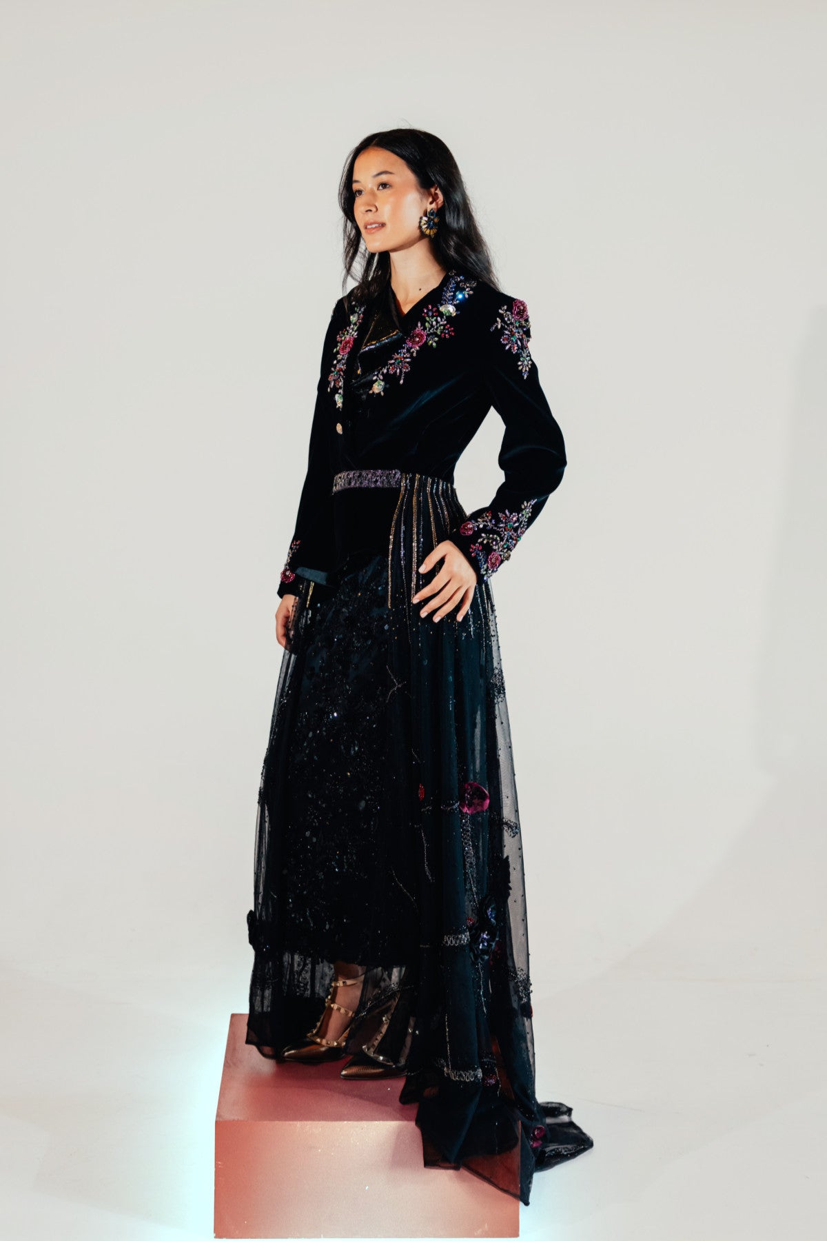 Natalia Embroidered Train